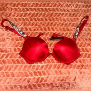 VICTORIA’S SECRET rhinestone under wire push up bra. Size 34B.